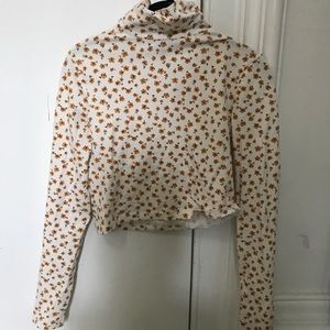 F21 patterned turtleneck crop top!!